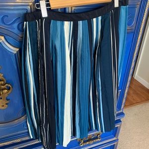 💜CJ Banks Blue White Stripe Light Skirt Sz 14